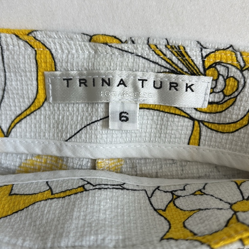 Trina Turk mod floral flat front shorts with side zip - Picture 5 of 8